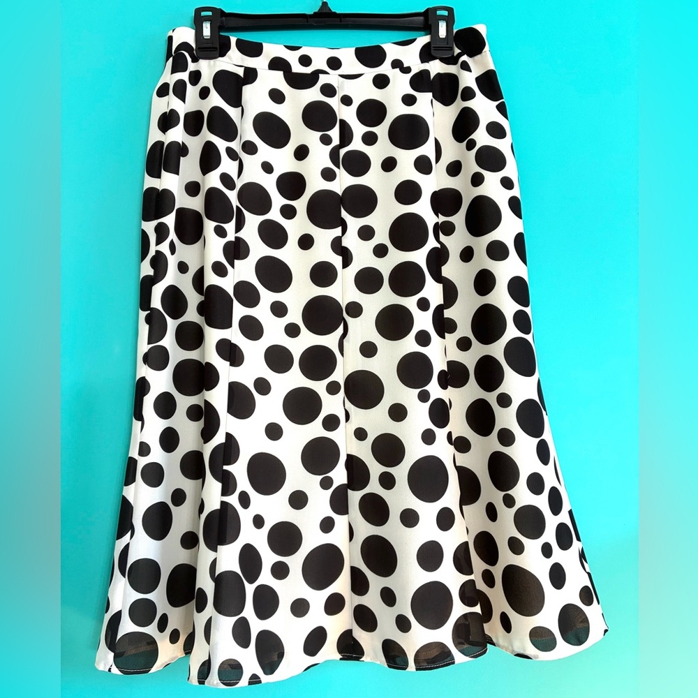 Casper Polka- Dot Elegant Skirt - Picture 2 of 15